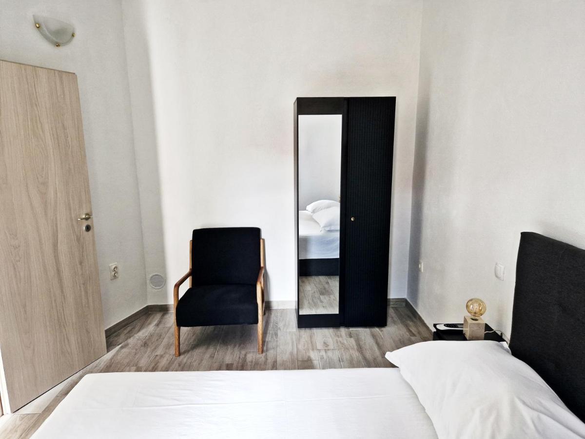 Kuca Za Odmor Dobrila Hotel Jelsa  Ngoại thất bức ảnh