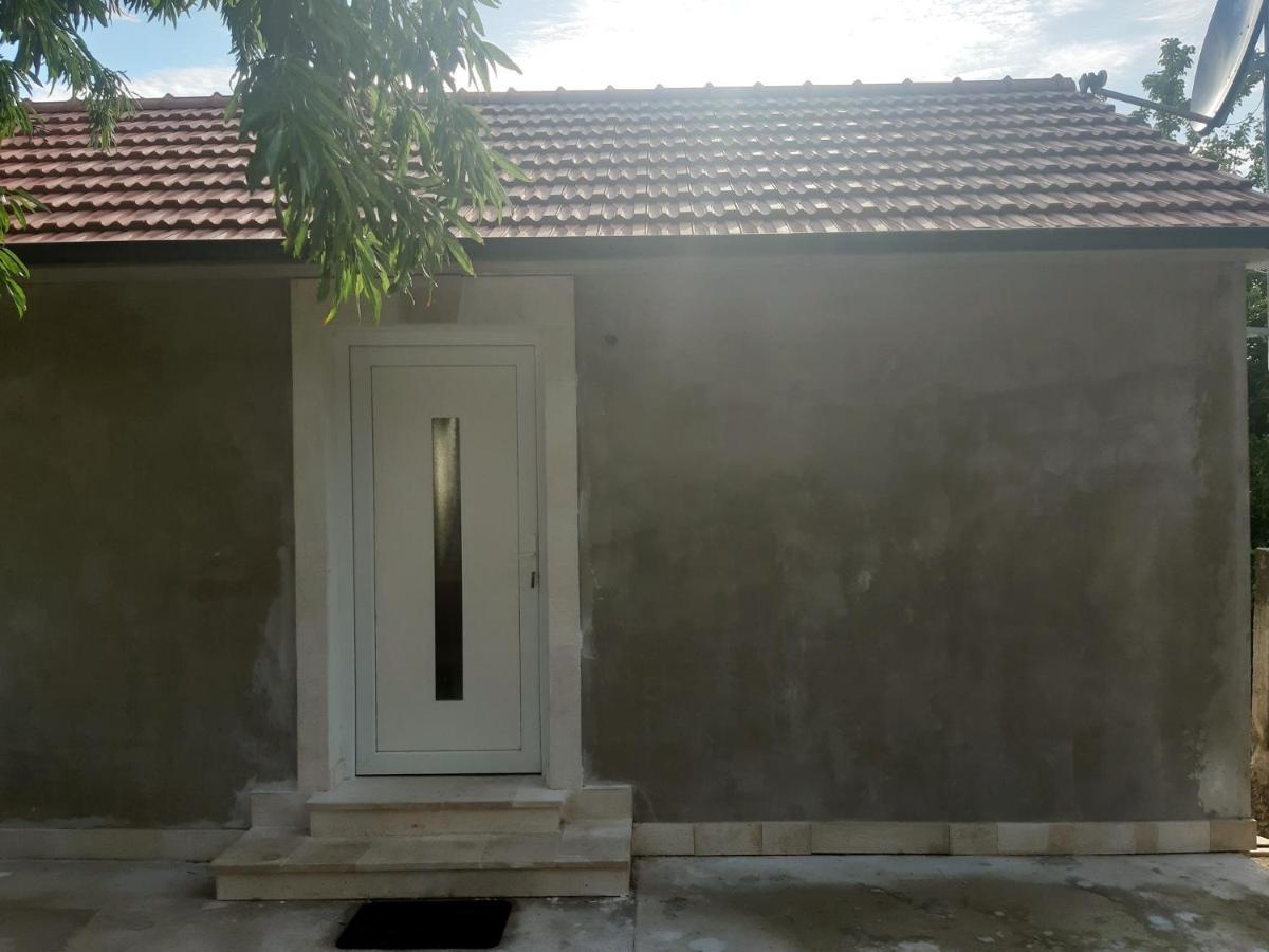 Kuca Za Odmor Dobrila Hotel Jelsa  Ngoại thất bức ảnh
